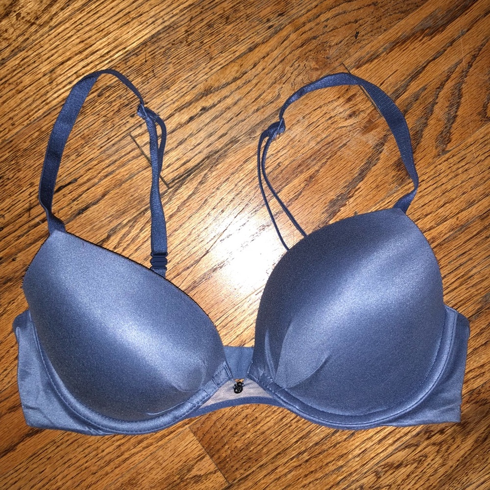 Victoria Secret fabulous plunge 34C blue